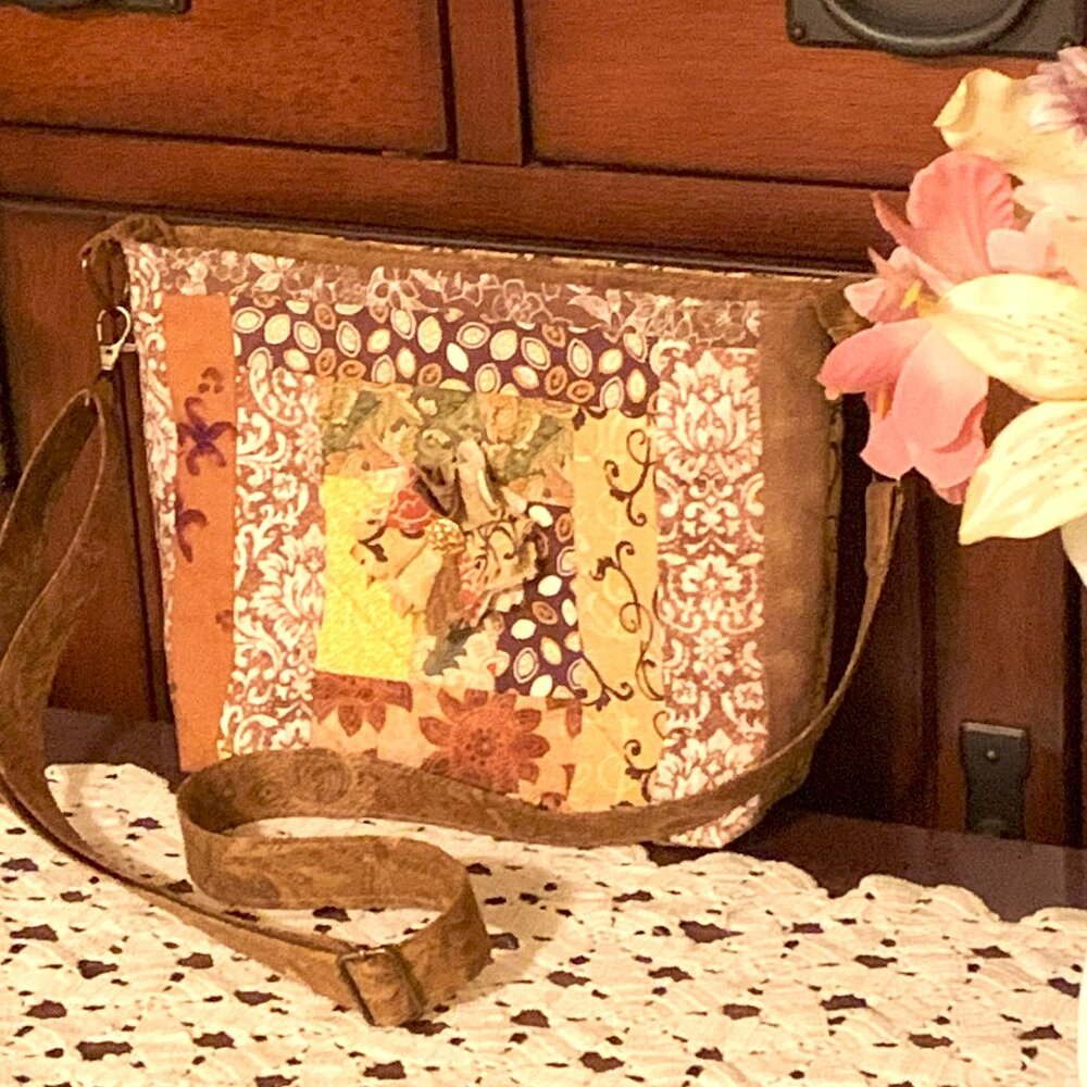 Handmade Patchwork Quilted Crossbody Bag with Lining and Zippered Closure